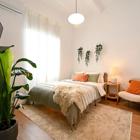 Dream In The Old Town: Bright & Comfy Studio Bukurešť