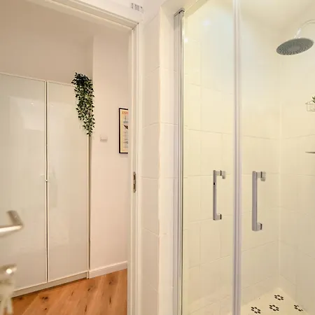 아파트 Dream In The Old Town: Bright & Comfy Studio 부쿠레슈티